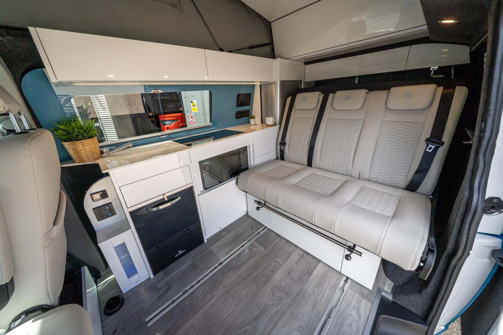 2022 Volkswagen Transporter T6.1 Campervan - Image 15