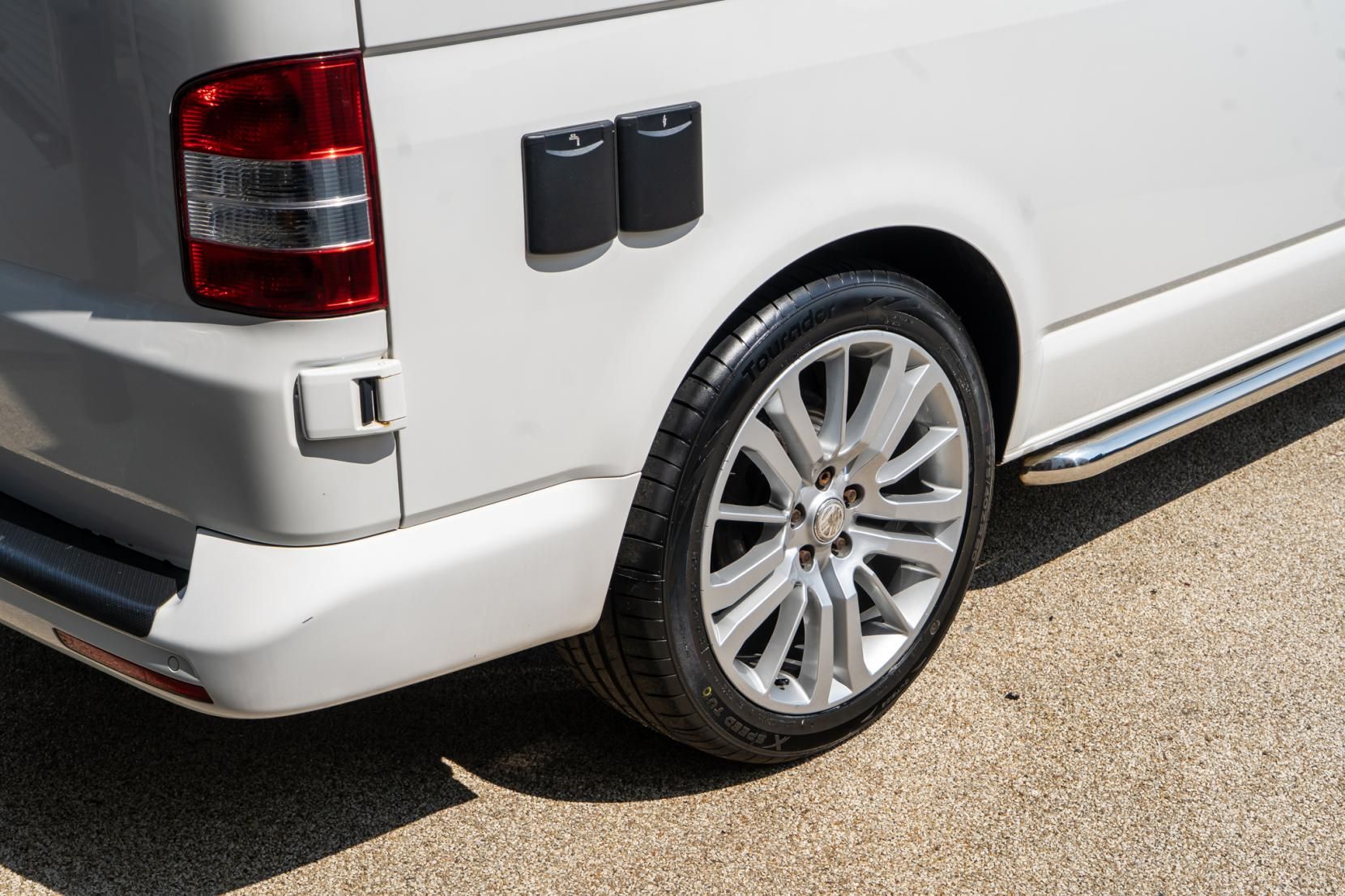 2014 Volkswagen Transporter T5 Campervan - Image 17