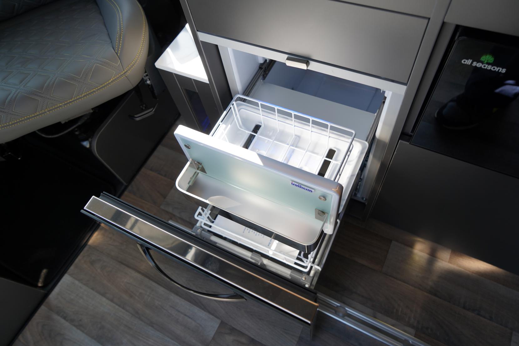 2026 Volkswagen Transporter T7 Campervan - Image 33