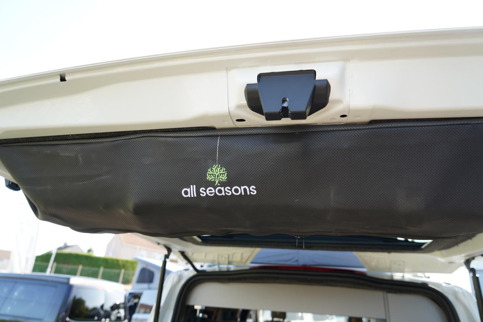 2026 Volkswagen Transporter T7 Campervan - Image 50