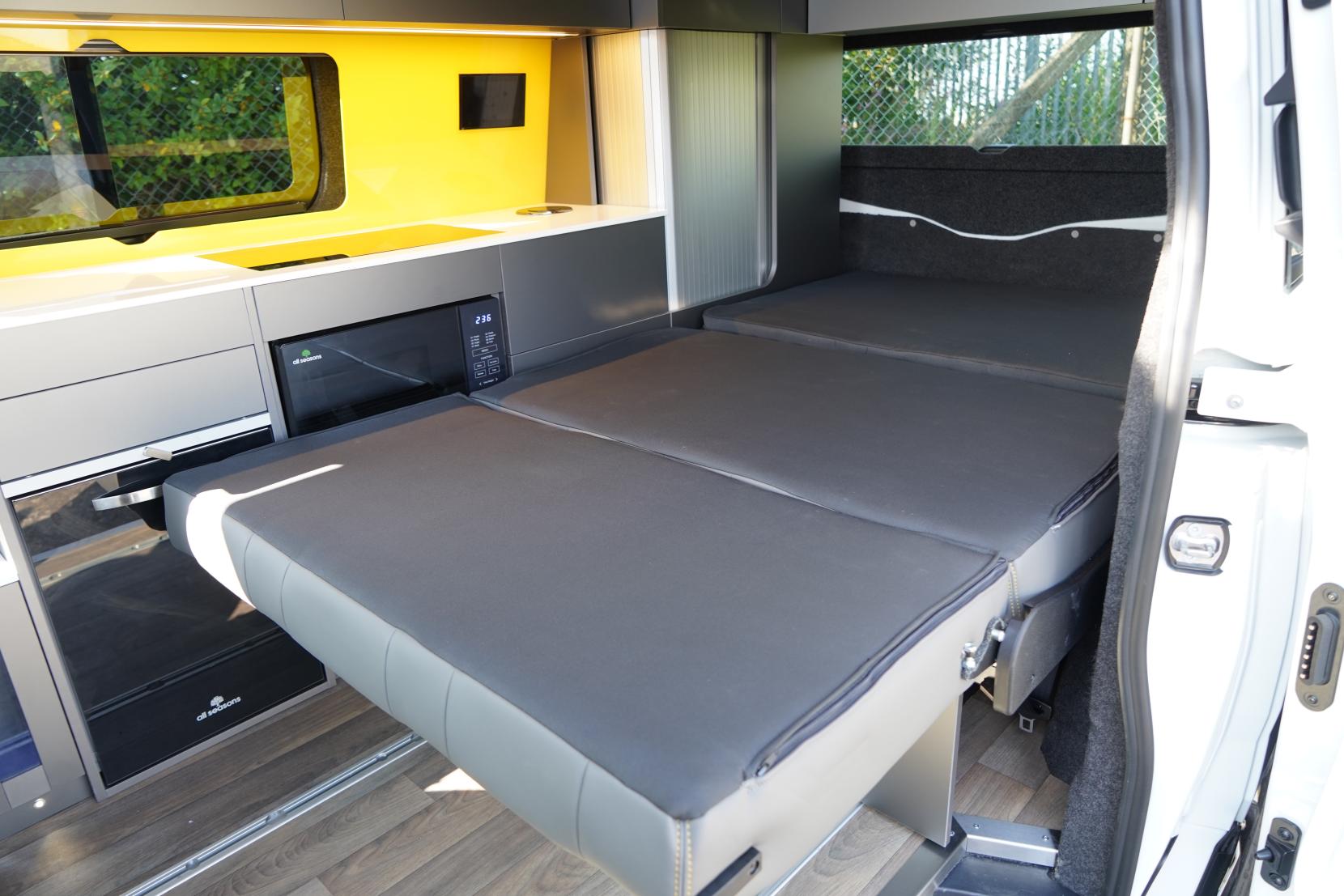 2026 Volkswagen Transporter T7 Campervan - Image 46