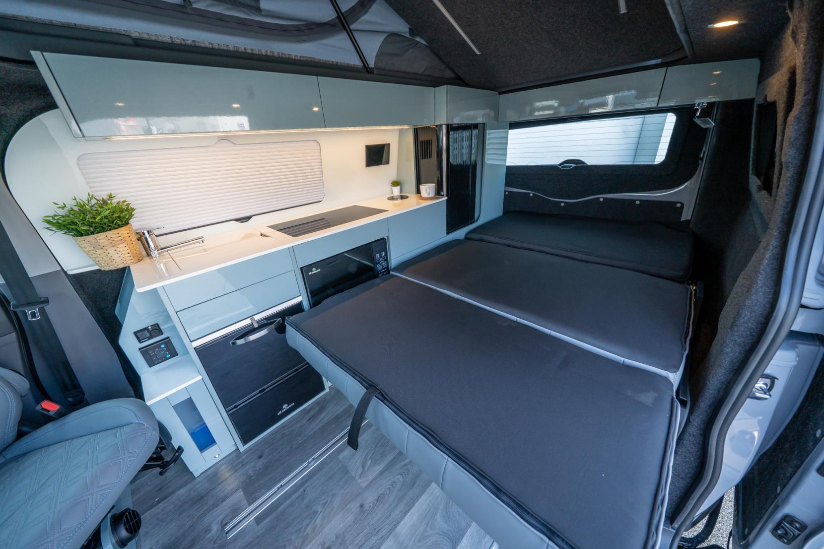 2026 Volkswagen Transporter T7 Campervan - Image 17