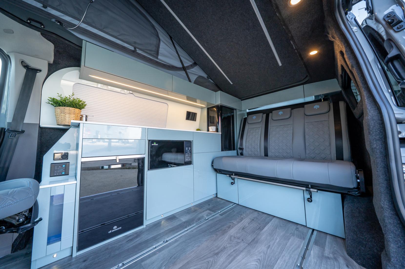 2026 Volkswagen Transporter T7 Campervan - Image 12