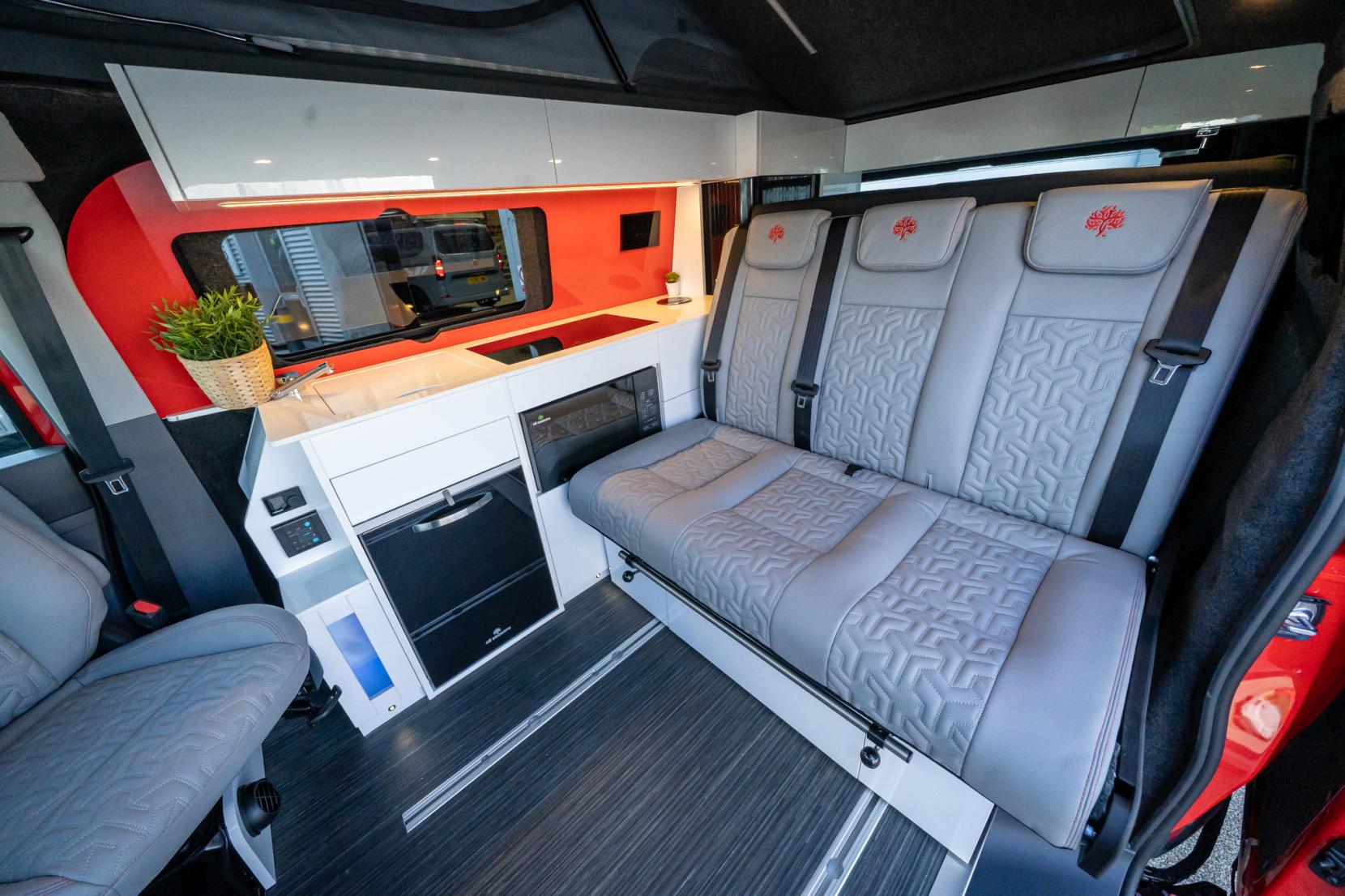 2026 Volkswagen Transporter T7 Campervan - Image 17