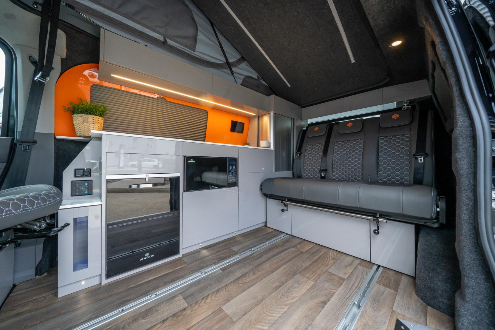 2026 Volkswagen Transporter T7 Campervan - Image 12