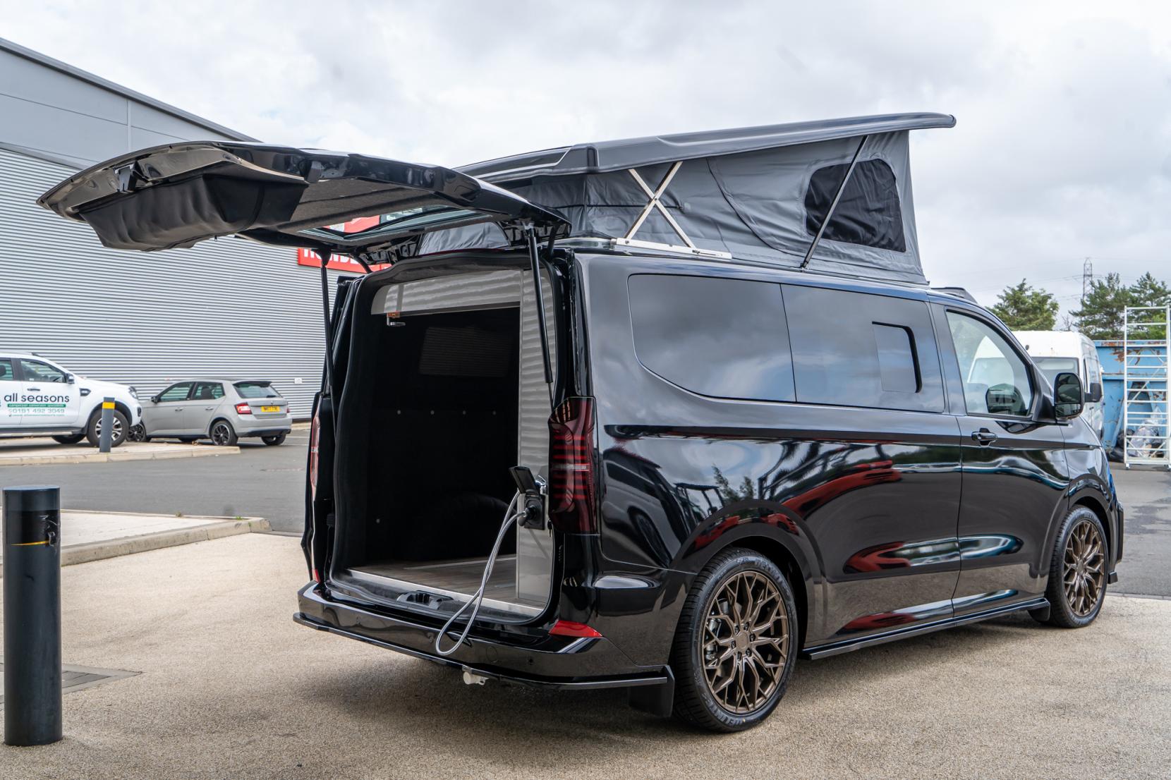 2026 Volkswagen Transporter T7 Campervan - Image 24